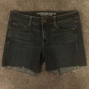 American Eagle dark wash stretch denim shorts
